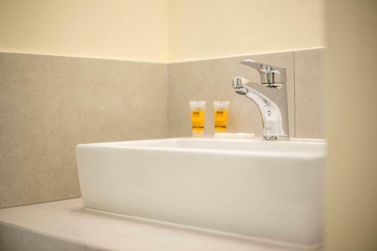 Patricia Suites ファリラキ エクステリア 写真